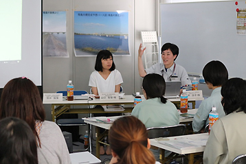 （株）長大の山口講師と（株）日本ピーエスの青木講師による座学