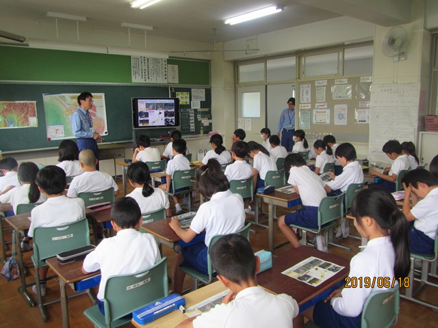 Vol 181 揖斐川町土砂災害防災訓練に参加 養老小学校で防災体験学習を実施しました 越美山系砂防事務所 国土交通省 中部地方整備局