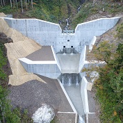 下河原谷第１砂防堰堤（根尾大河原）