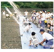 ペットボトルロケット飛ばし状況写真