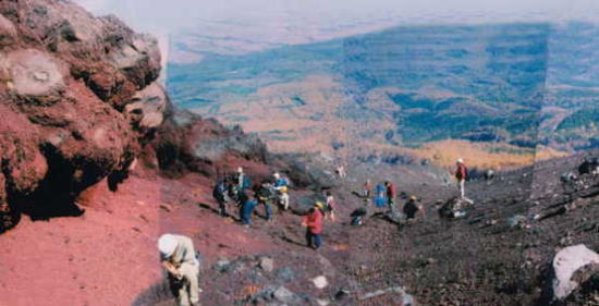 火山ハザードマップのための基礎調査　富士吉田口登山道にて