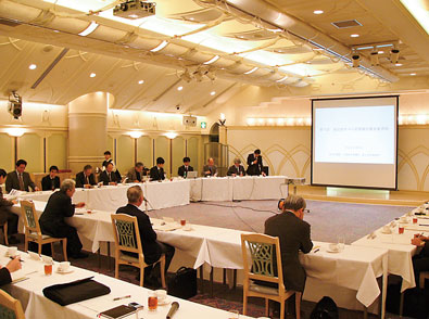 由比地すべり対策検討委員会の様子