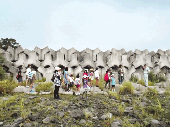 8月19日
                夏休み富士山学習と扇状地見学