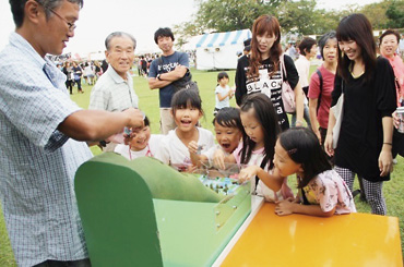 10月4日
                富士川かりがね祭りでブース出展