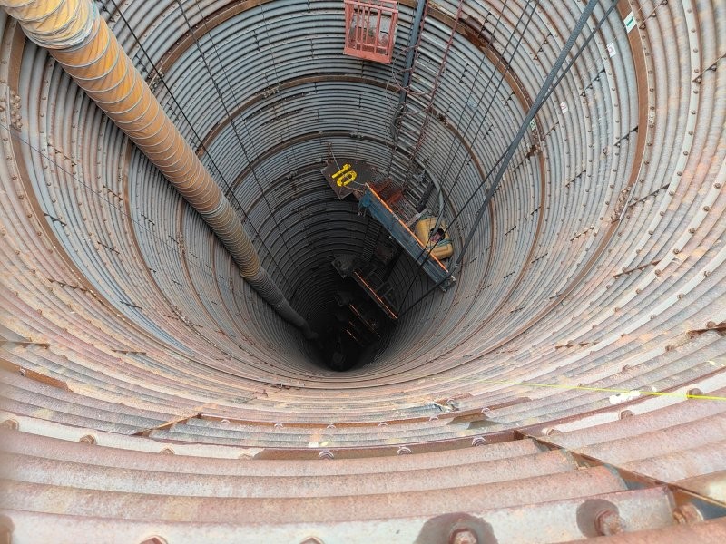 由比地区深礎杭SB13 工事