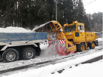 ロータリ除雪車