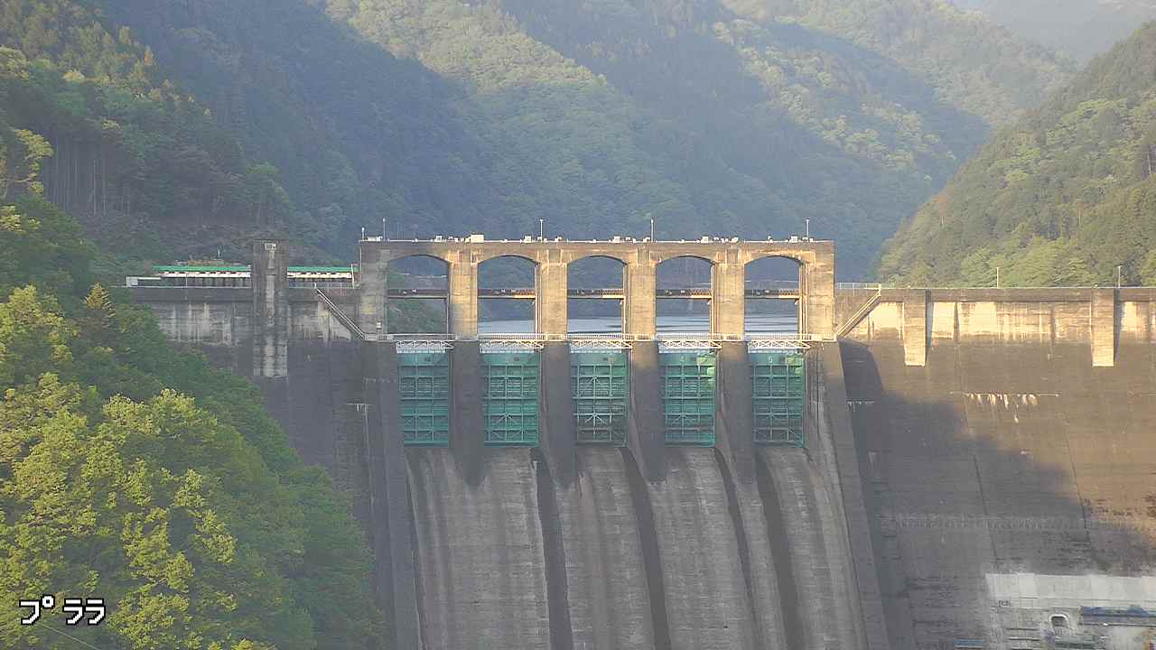 丸山ダムライブカメラ