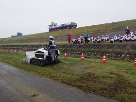Б勴HX