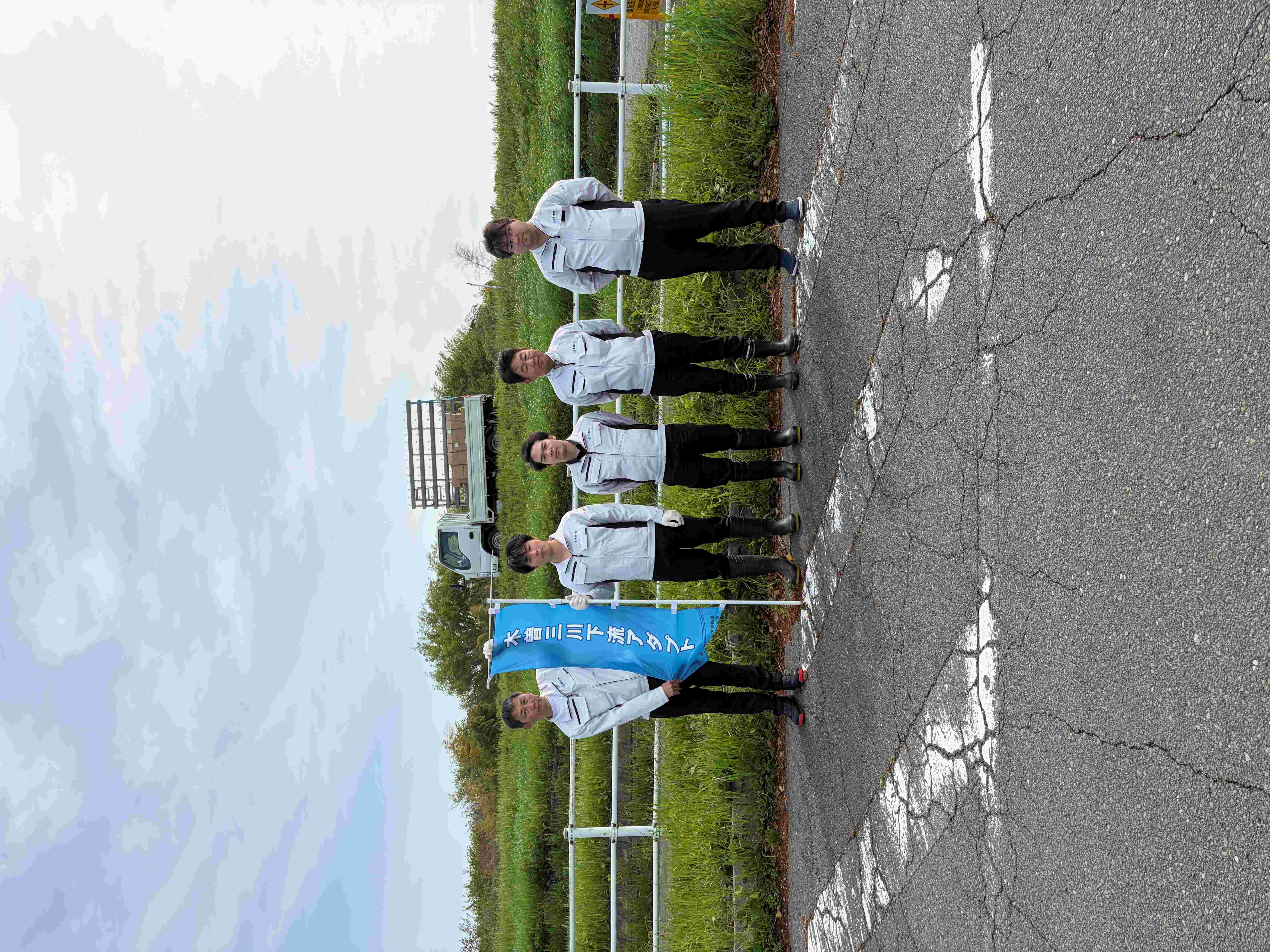 �����H��(��)