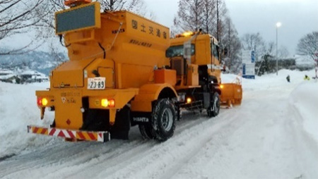 東海北陸自動車道 福光ICにおける除雪状況