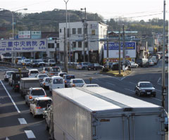 国道23号の渋滞状況　大倉交差点