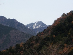 大無間山