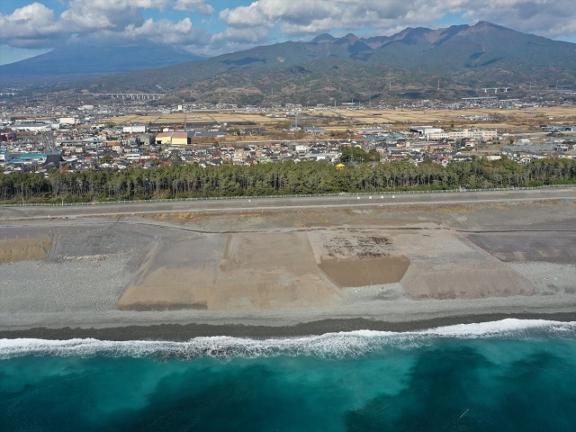 令和2年度 富士海岸吉原工区養浜工事