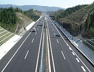 �ʐ^�F�y��s��