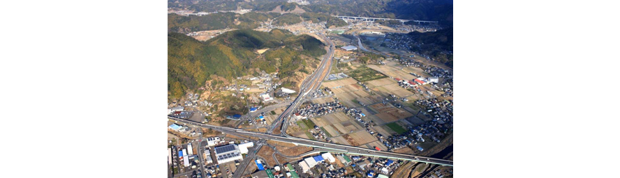 〈平成24年4月　広幡IC周辺（新東名高速道路と接続）〉