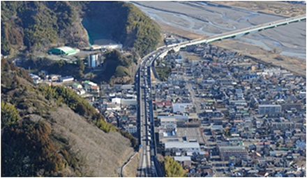 〈平成24年2月　安倍川大橋（４車線開通）〉