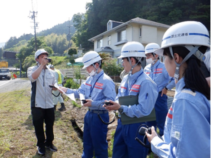 非常時を想定して、IP無線電話の通信テストも行いました。