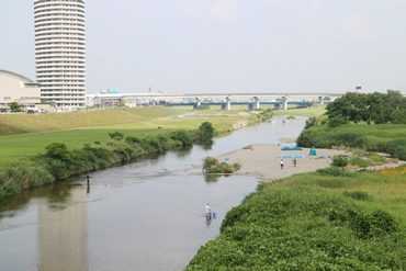 庄内川河川事務所 川遊びを通して自然と親しむ 名古屋市立大野保育園の川あそび体験を支援しました