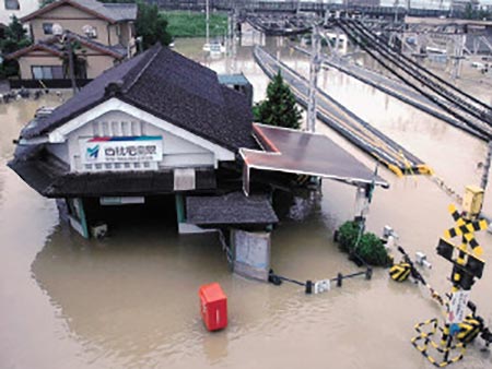名鉄西枇杷島駅（写真）