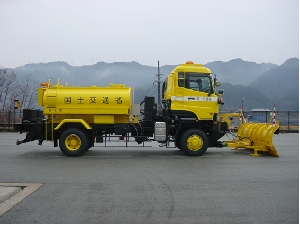 散水車13