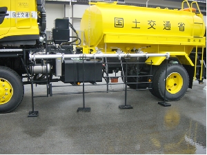 散水車17