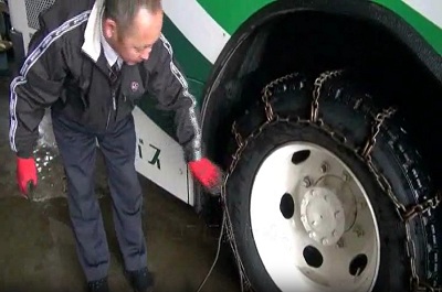 動画「チェーンの着脱方法」