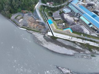 B 南向築堤護岸8月 工事状況の画像-2