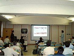 産・学・官が垣根を越えて議論