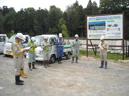 片桐松川の現場にて工事安全点検