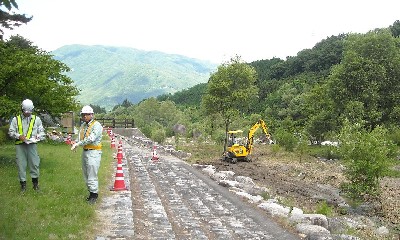 飯島町内の現場にて