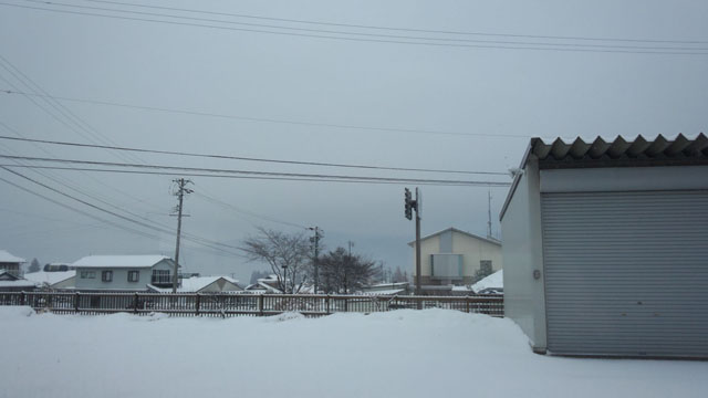 出張所前の雪景色