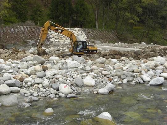 飯島町田切で床固工の工事着手しました。