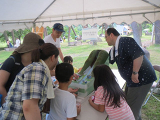 砂防えん堤見学の様子