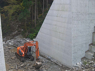 工事着手の様子（撮影日：１０月２６日）