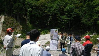 見学会の様子(1)