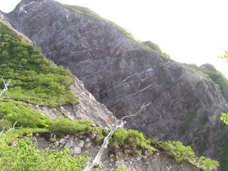 写真−４　田切岳南側の基盤岩の露出