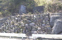 伝兵衛五井 左側