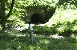 北の沢眼鏡橋 右側